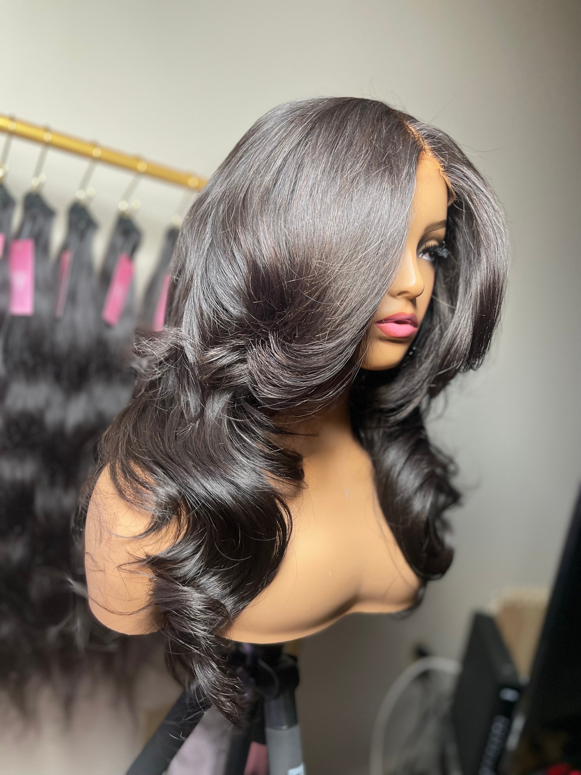 This Blow Out Unit is the perfect choice for an effortless hair experience. It includes a custom-sized wig cap and 3 bundles of raw hair, comes pre-styled and ready to wear. With an easy-to-apply design and simple maintenance, this Blow Out Unit guarantees a flawless look every time.